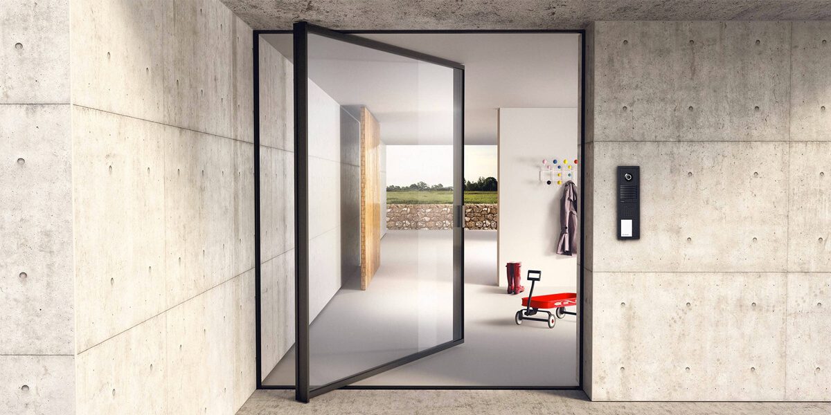 banner pivot doors 3