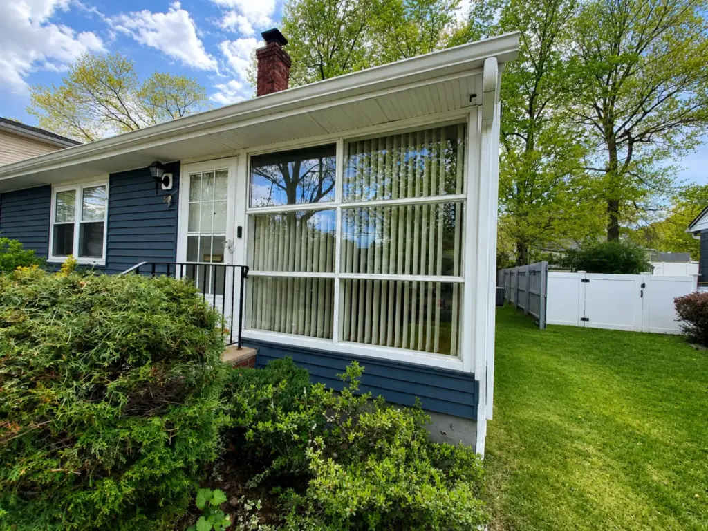 Custom Corner Window Replacement in Bergenfield NJ