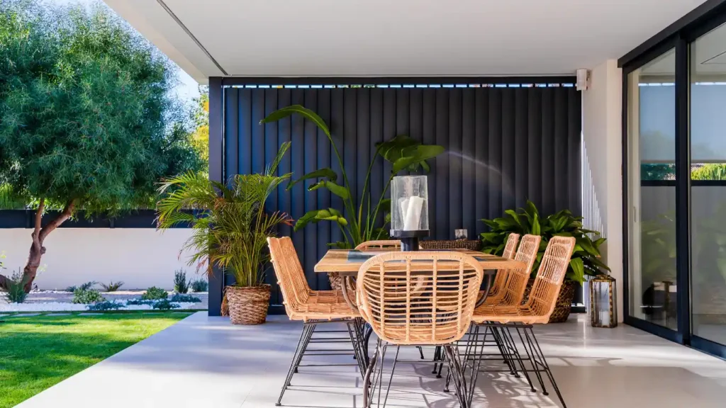 Patio Design Trends: Redefine Outdoor Living with Vision Art Aluminum