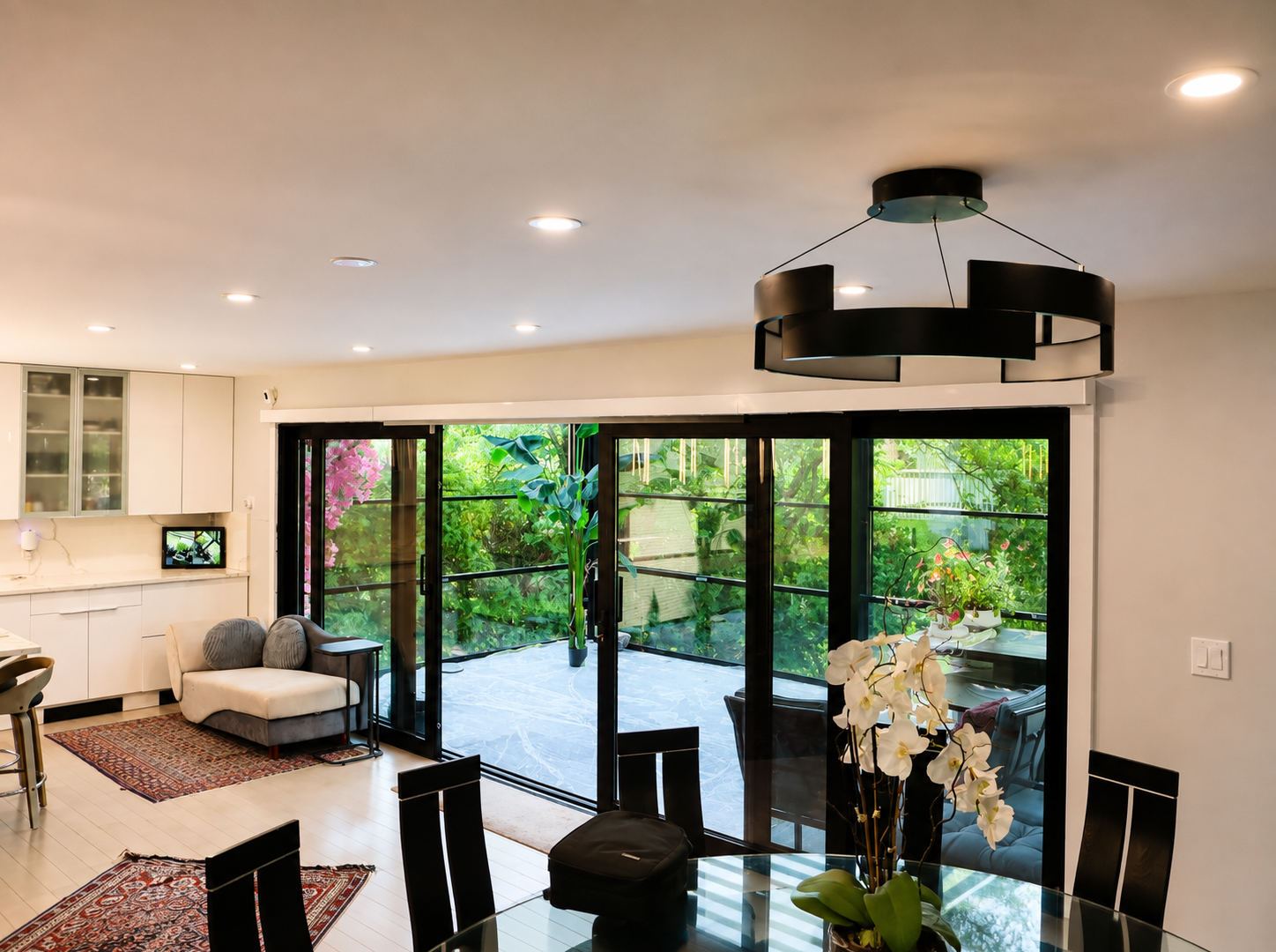 Custom panoramic doors in New York City NY by Vision Art Aluminium.